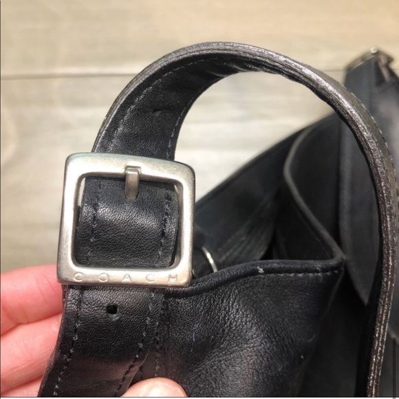 SOLD Vintage Coach Leather Black Shoulder Bag - Picture 7 of 7